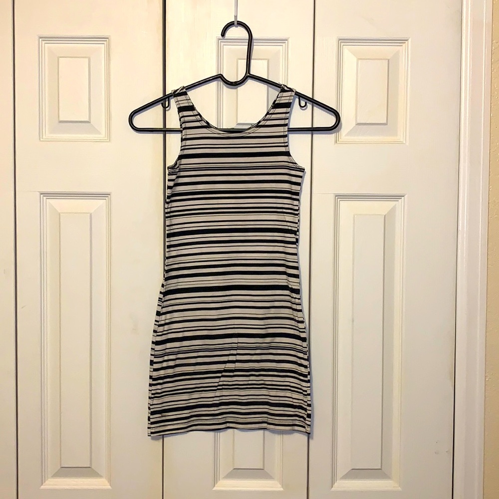 FULL TILT Girls Black and White Striped Dress (XS)